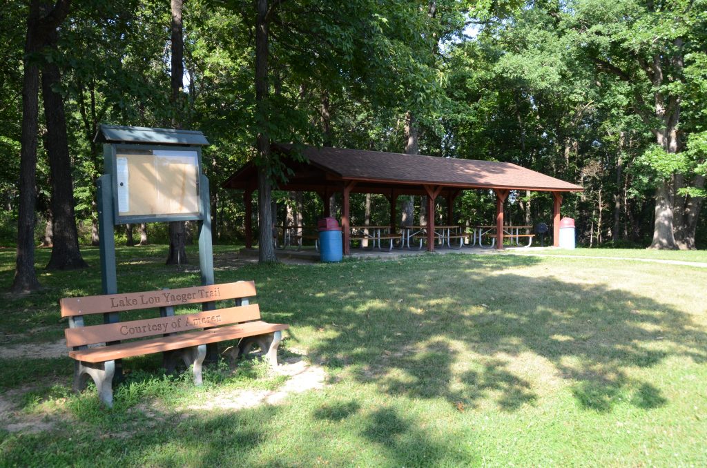 Picnic Area 3 at Lake Lou Yaeger